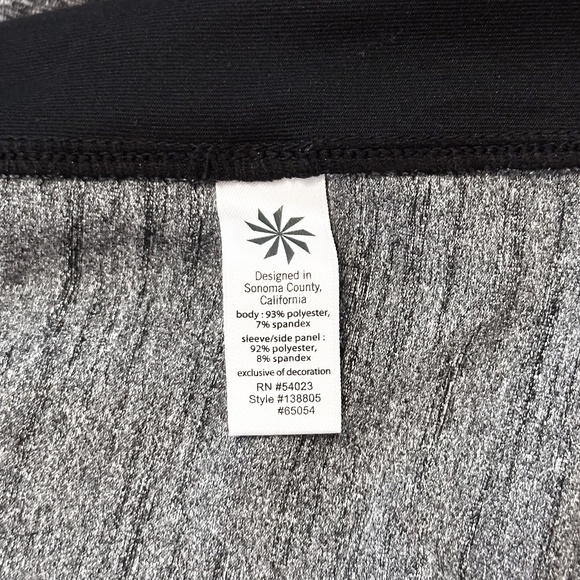 Athleta Women’s Running Wild Half Zip Long Sleeve Pullover Jacket Gray Black - Picture 9 of 9